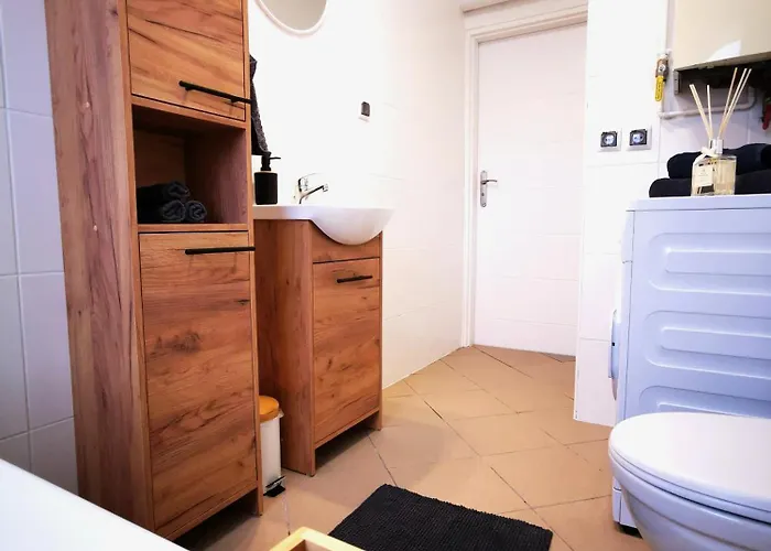 Serce Olsztyna Wyzwolenia Z Balkonem Widok Na Zamek *